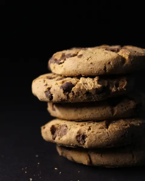 Eggless chocolate chunk cookies